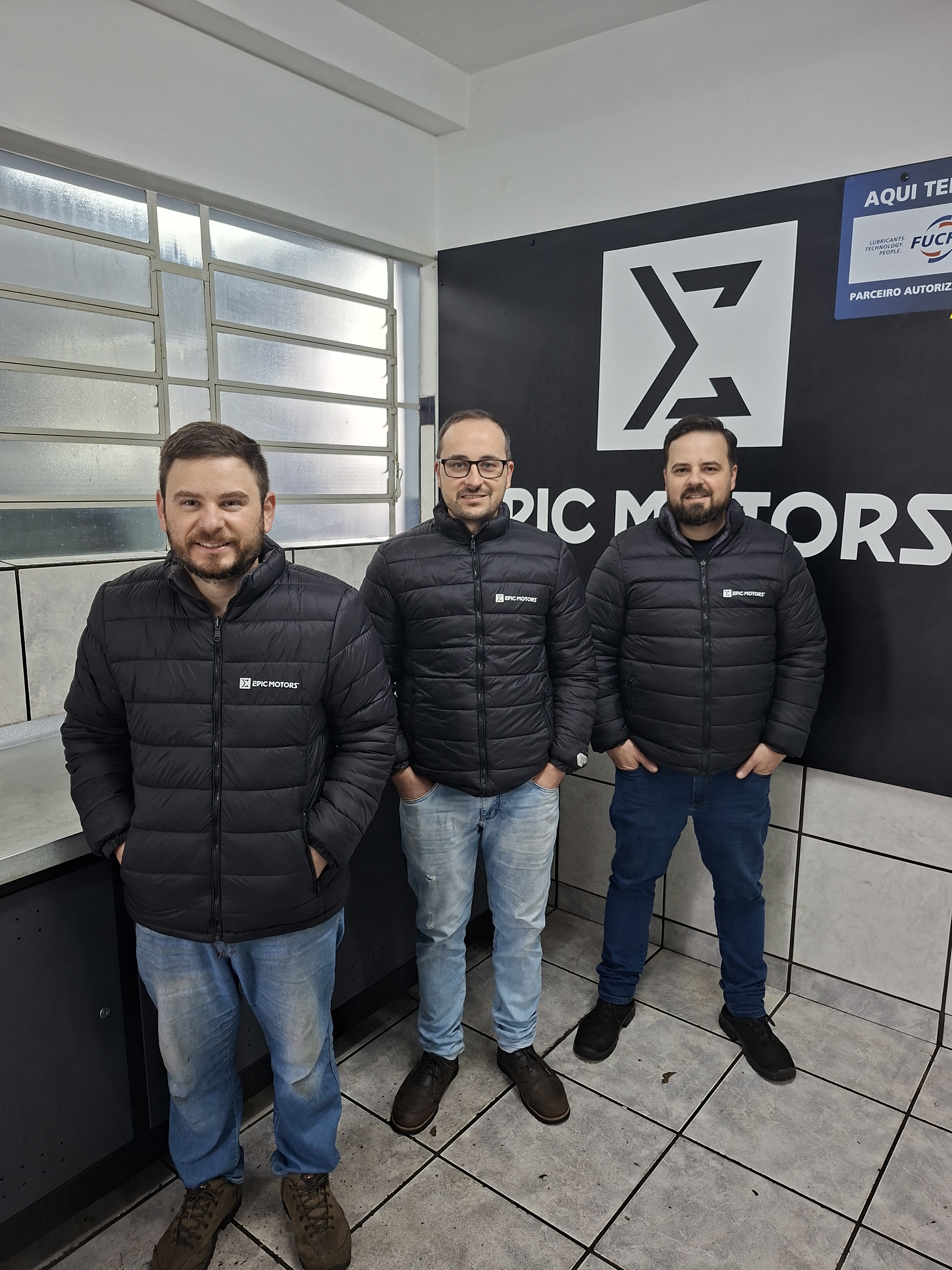 Equipe da Epic Motors — mecânica multimarcas em Passo Fundo, RS
